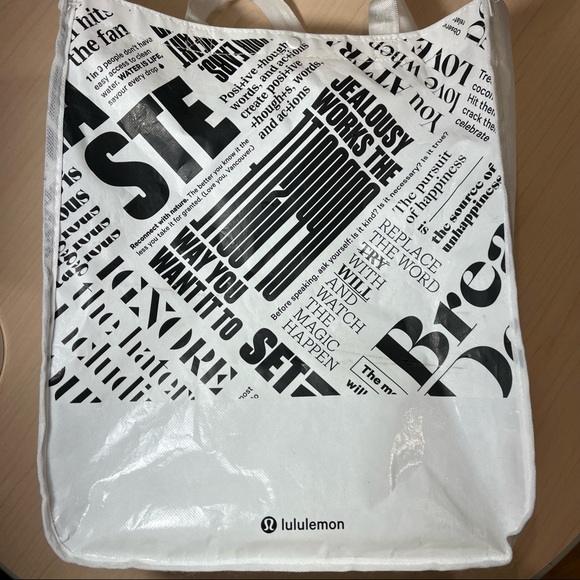Lululemon Athletica: Shopping Bag 🛍 Measurements: H 16” x L 14" x W 6.75" - Picture 2 of 5